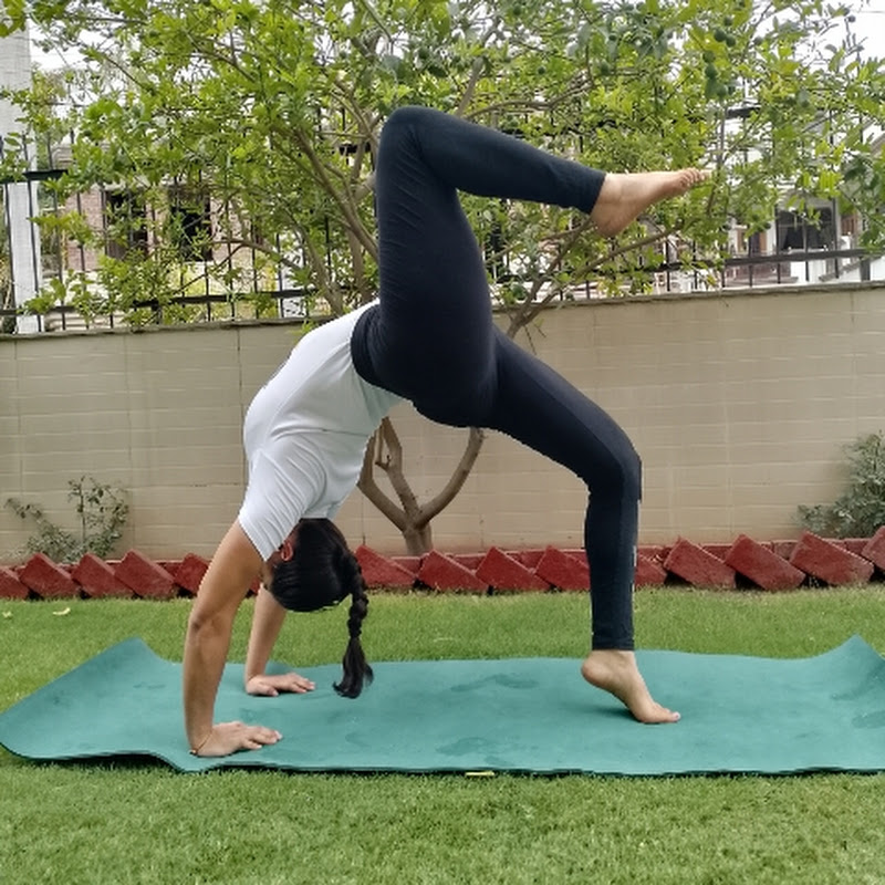 YOGA🧘with Sunaina 