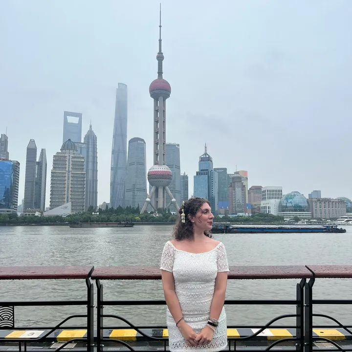 Cate 婉静 in China 🥟