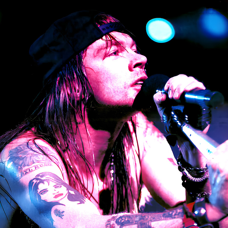 ⋆ Rhiad N' Roses ⋆