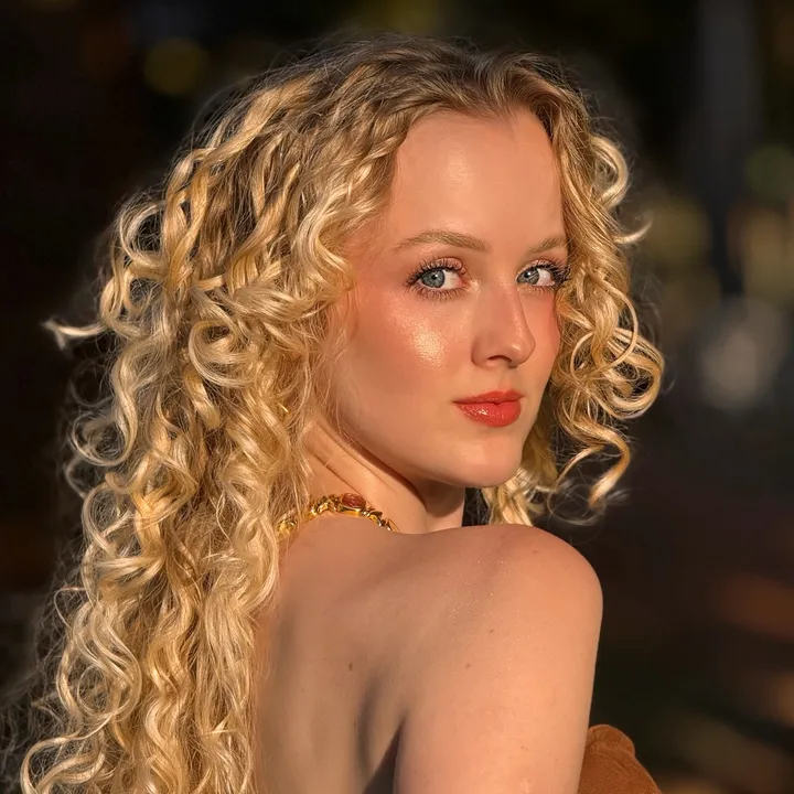 Lara Luiza Lawisch