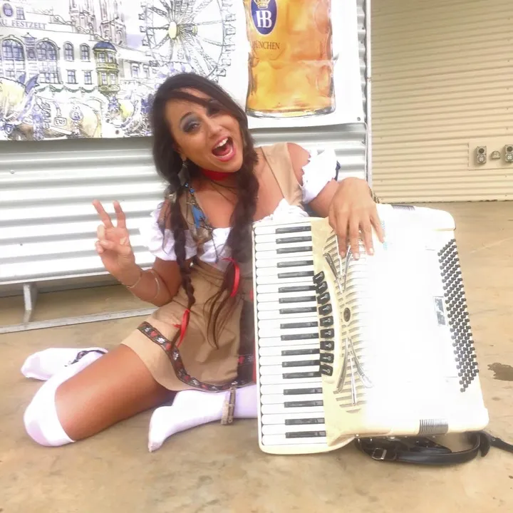 Little Miss Squeezebox