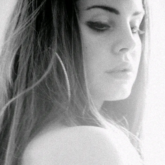 ♱