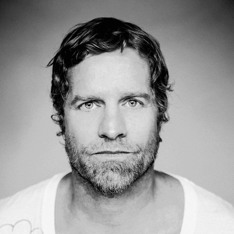 Arno Carstens