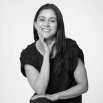 Dra. Ana Zuluaga | Implantes & Smile Design Medellín