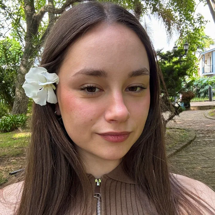 flor🪩💌