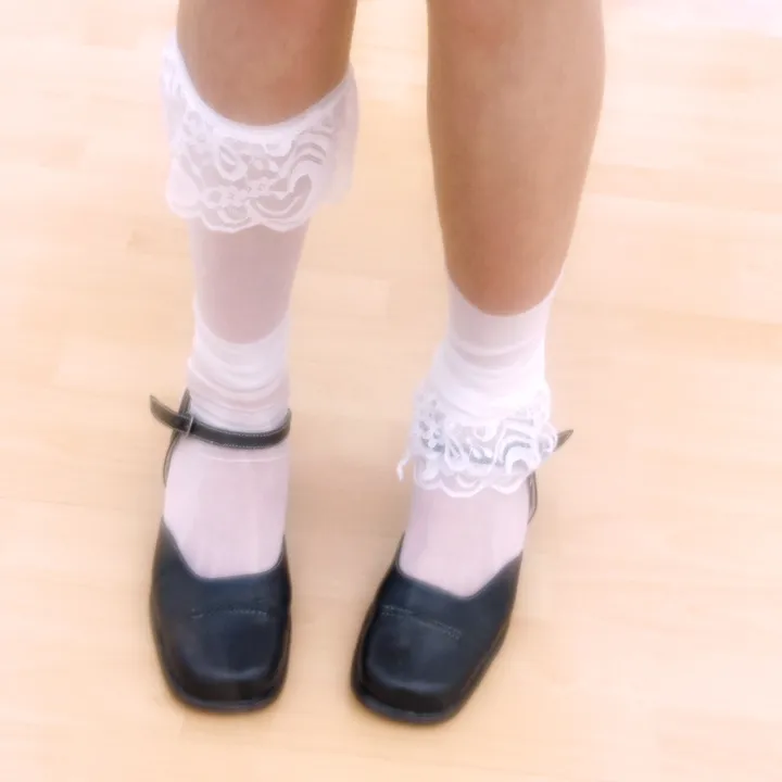 Chloë ݁˖ ❀ ⋆｡˚