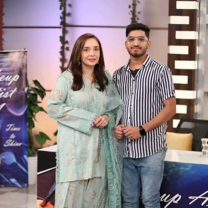 Hassi beauty zone🥰