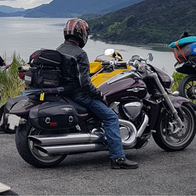 M109r New Zealand. A Motorcycle Adventure in NZ