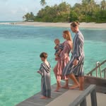 Claudia Ferreira • FAMILY LIFE & TRAVEL