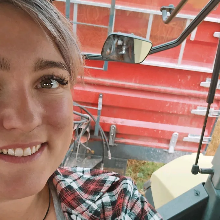 ᥴꫝꪖ᥅ꪶꪮꪻꪻꫀ