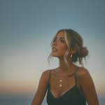 KOA GREY  | Cantautora