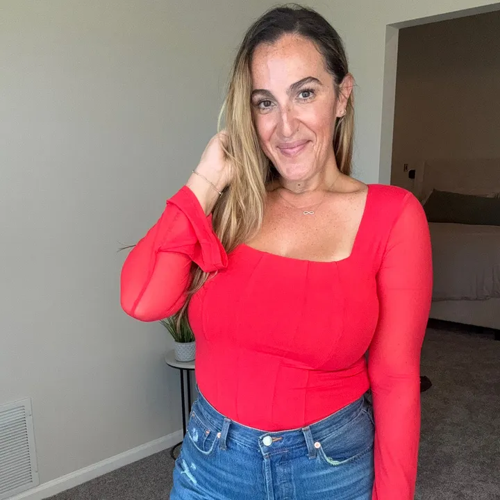 Stacy | Over 40 Curvy Fashion