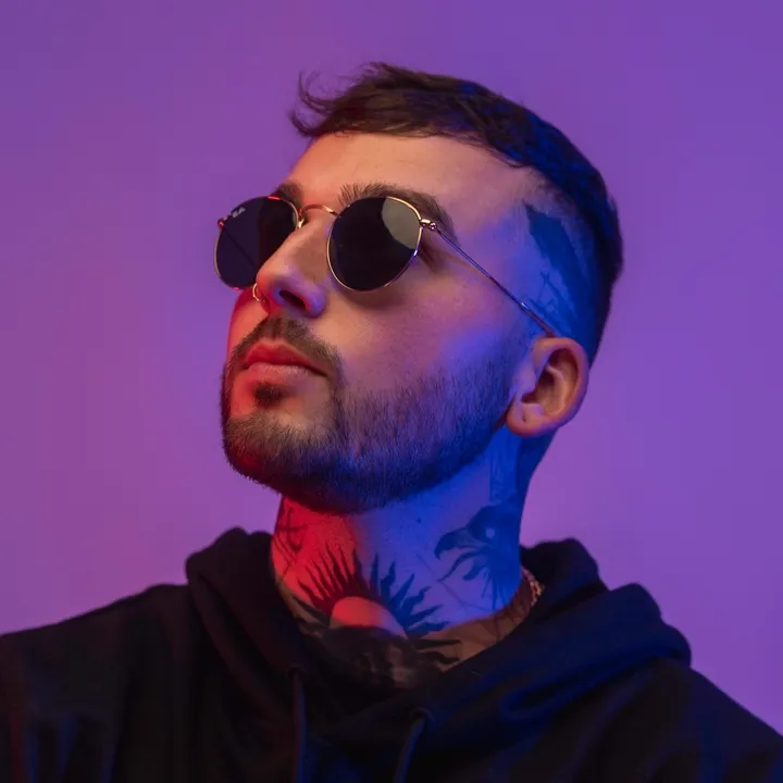 CoenMitchellTattooGold