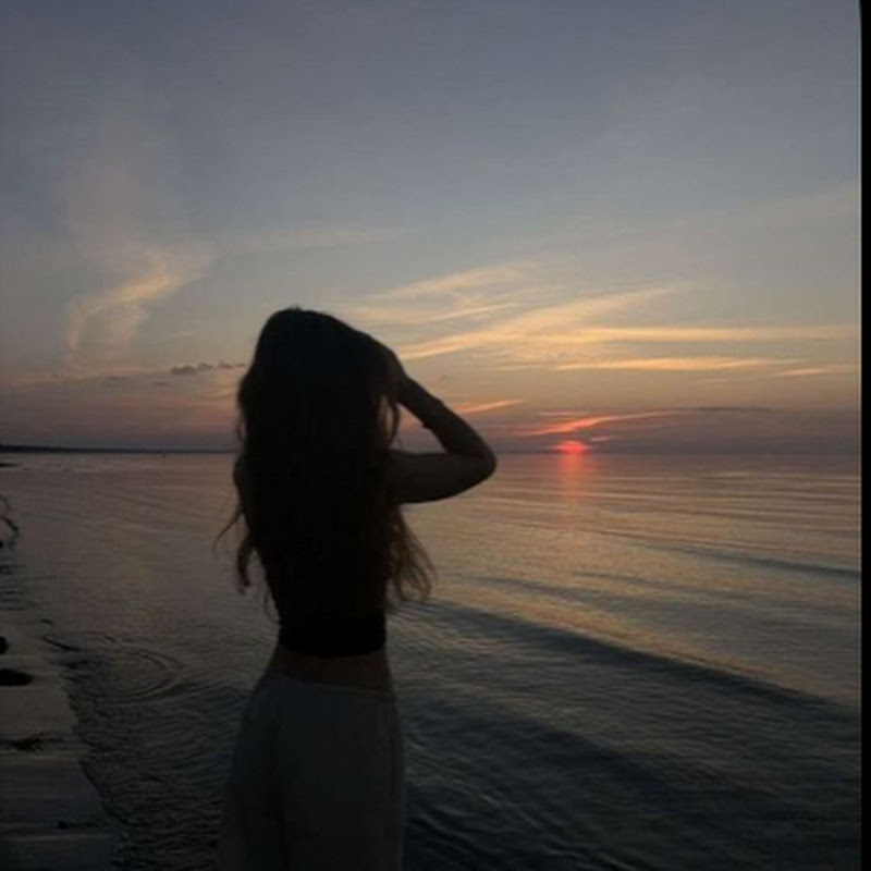 Reposts by mee 