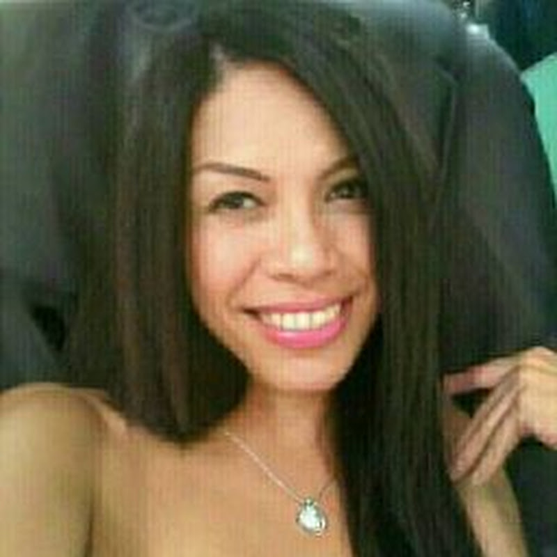 Jenn Reyes Vlogs
