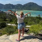 • 𝗶𝘁'𝘀 𝗺𝗲 •