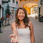 Annie Wanyi Jiang ✈ Travel Creator