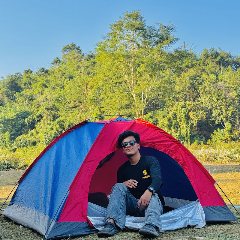 TRAVELLING COOK 