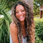 H A L E Y  L Y O N S