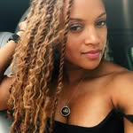 India Whitlock aka Simple Girl 🐝 🦋