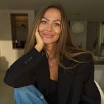 Anna • Ai creator • UGC content