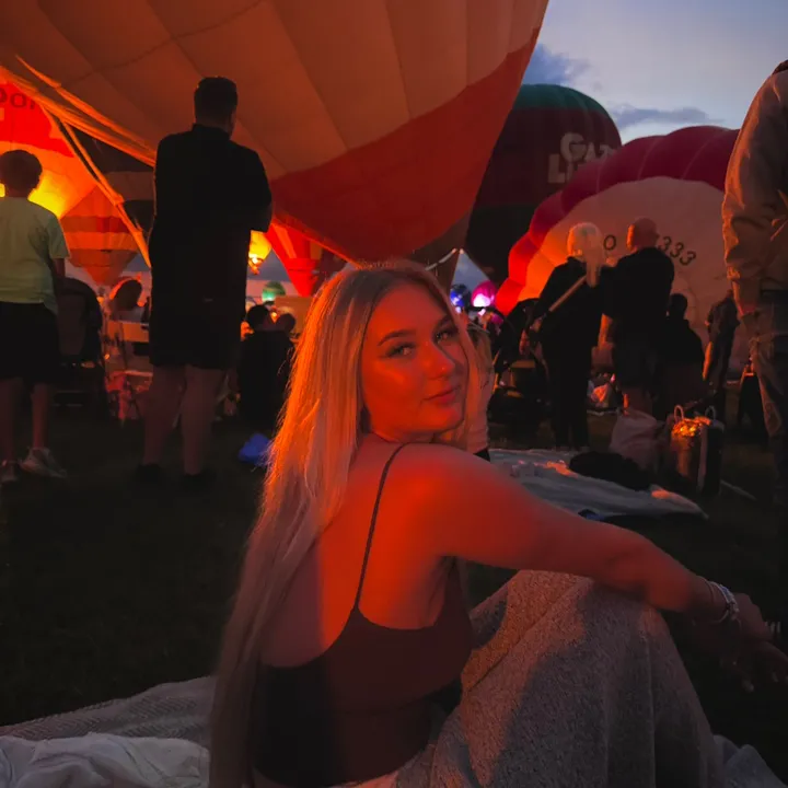 zuzka ﾒ𝟶