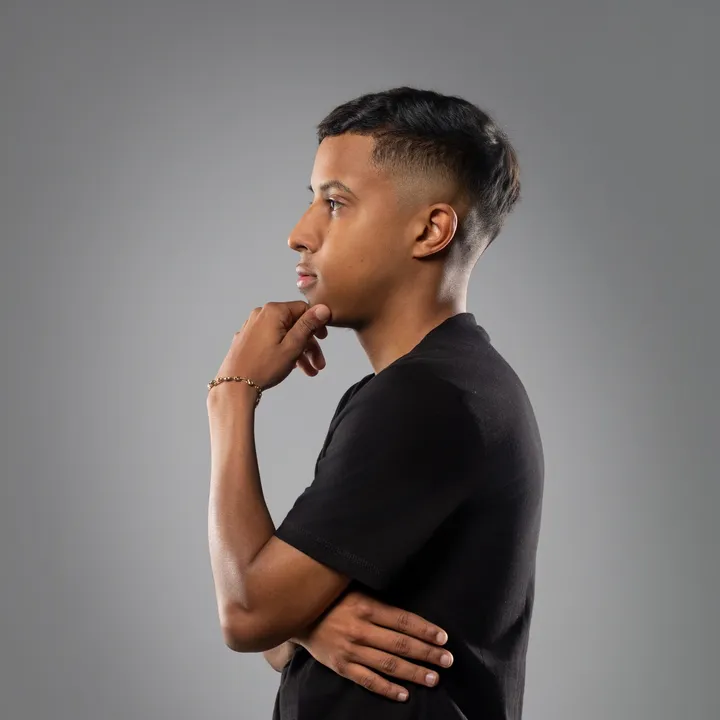 Dj Carlos Alvarez