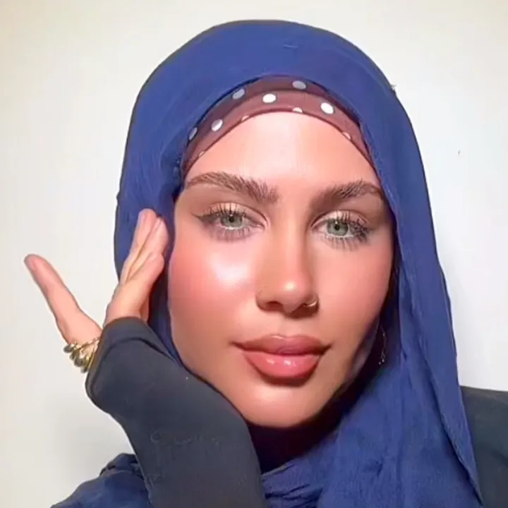 IMZYCHEBBI ♡