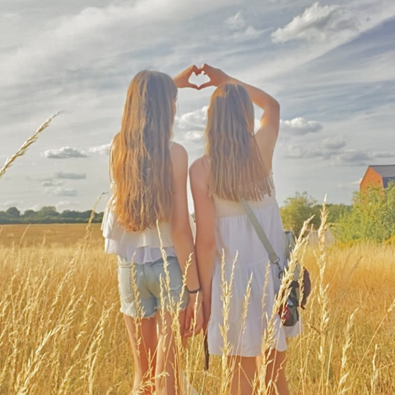 𝐀𝐦𝐢𝐥𝐚 𝐥𝐢𝐟𝐞 🎄