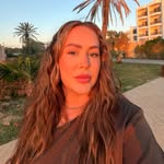 Chloe | Mid Size Style, Relatable Day to Day Life