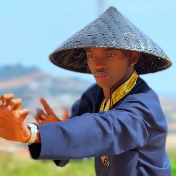 CHINESE BOY😂