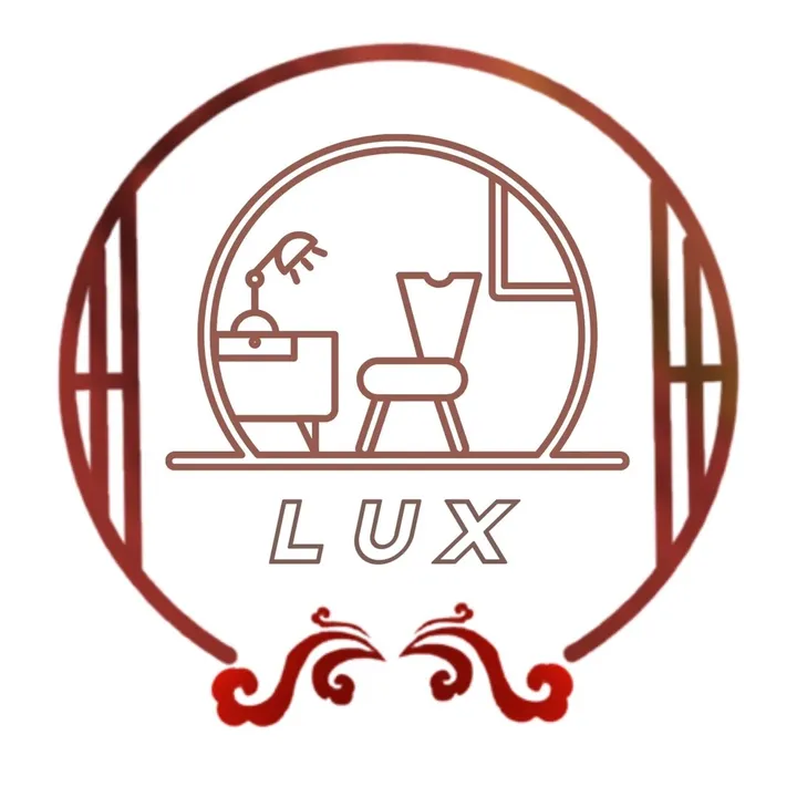L U X
