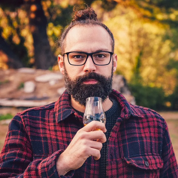 Simon the Whisky Lover