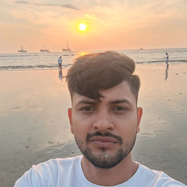सन्तोष 😊❤️👑