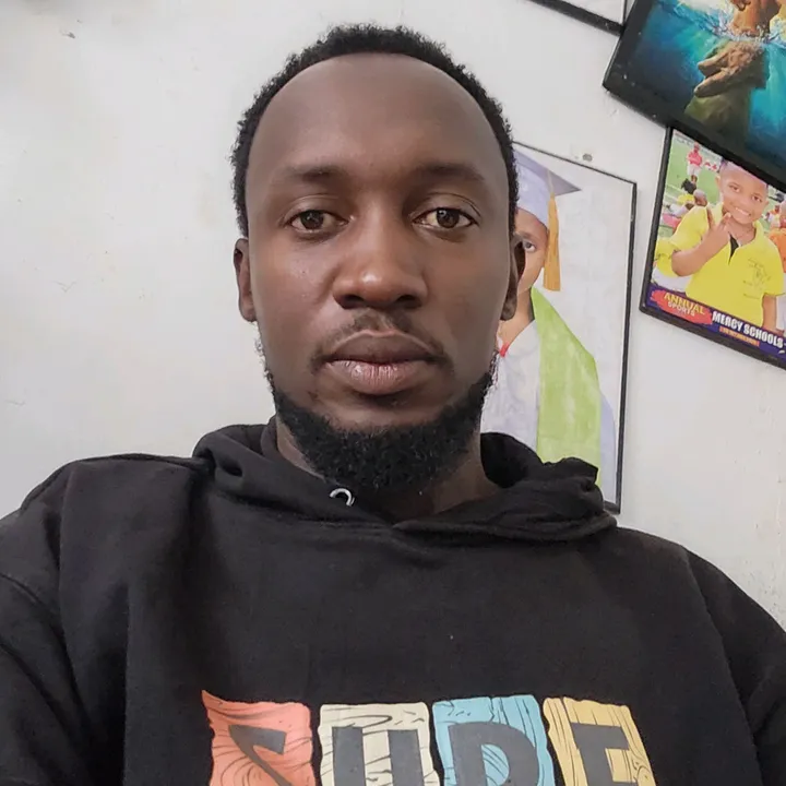 MUYANJA GEOFFREY  SAAVA