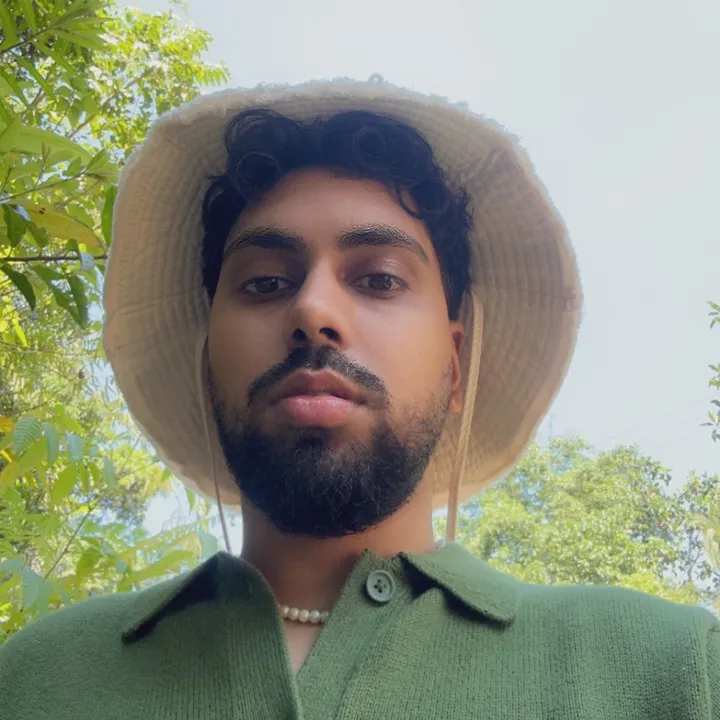 Ali San - Travel & Hidden Gems