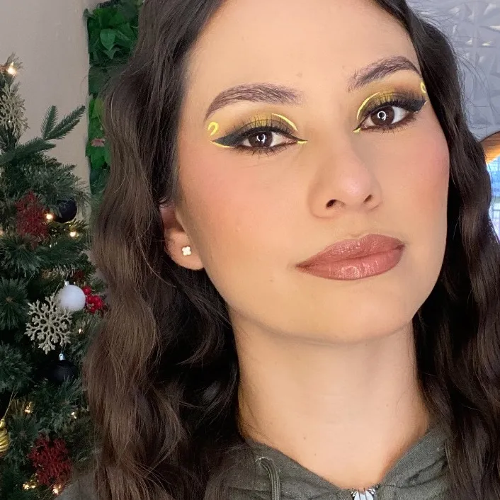 nairoovi_cerpa_makeup