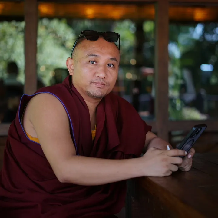 Singa Lama Dong