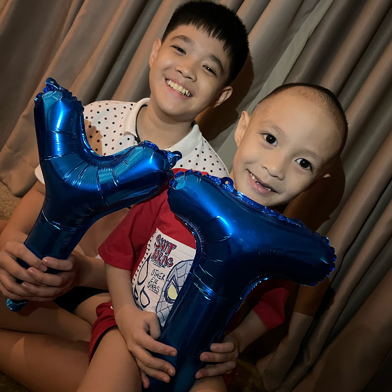 Abrahm and Aiden TV