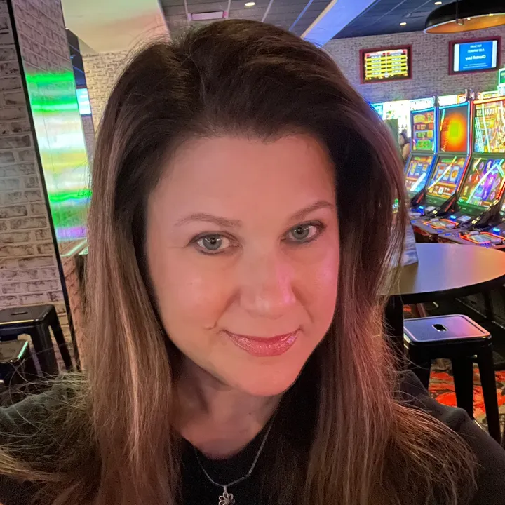 🍂 Susan Nichole 🍁