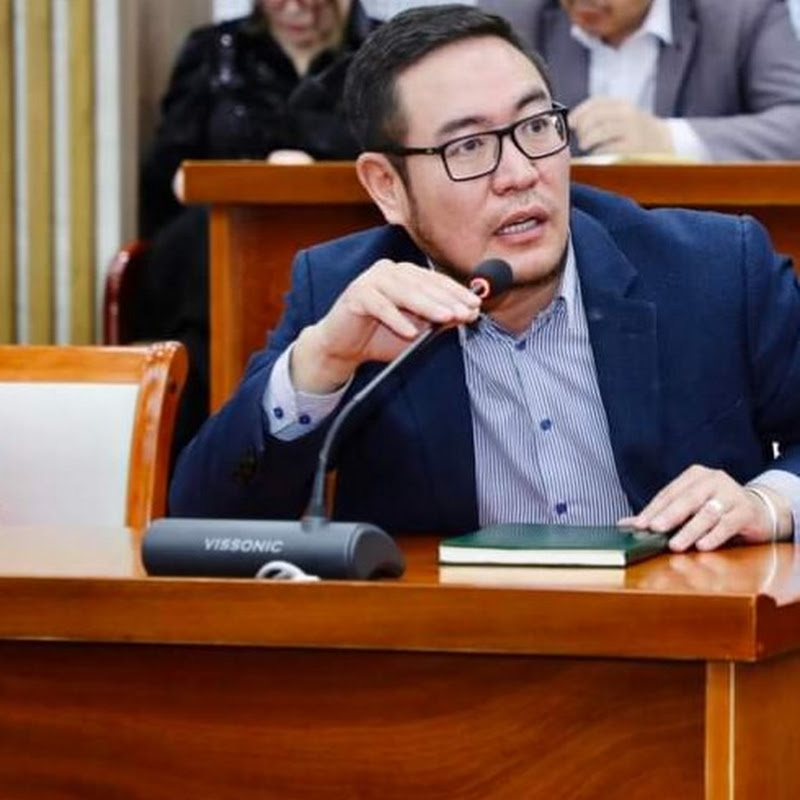 Түвшинбаяр Б