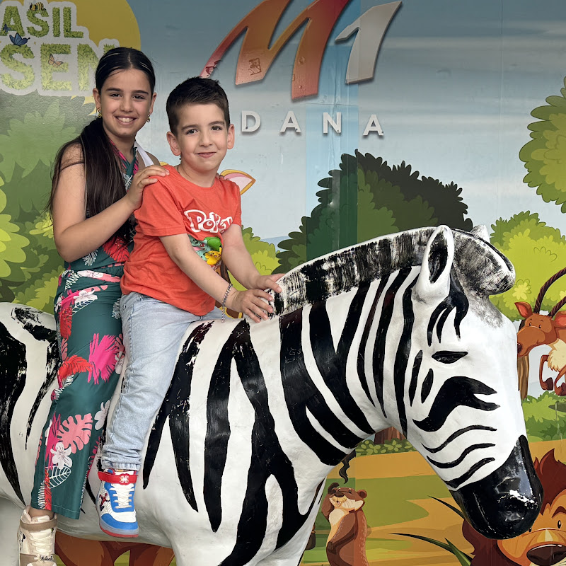 Ella and Can