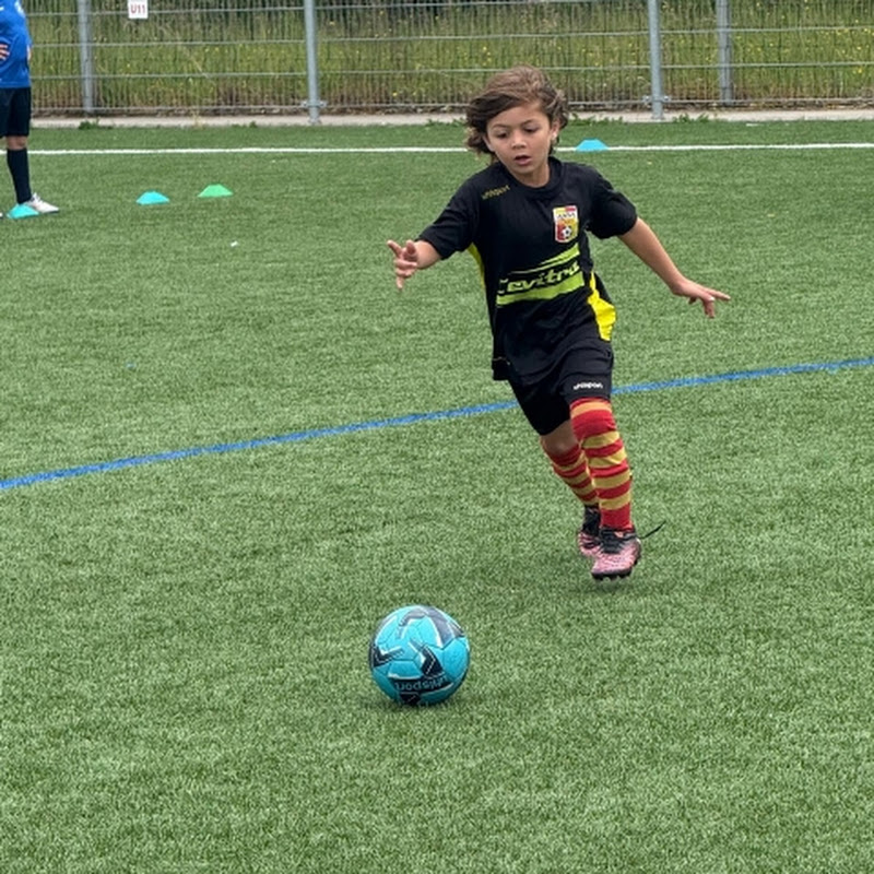 Yazn & Jamal, footballour