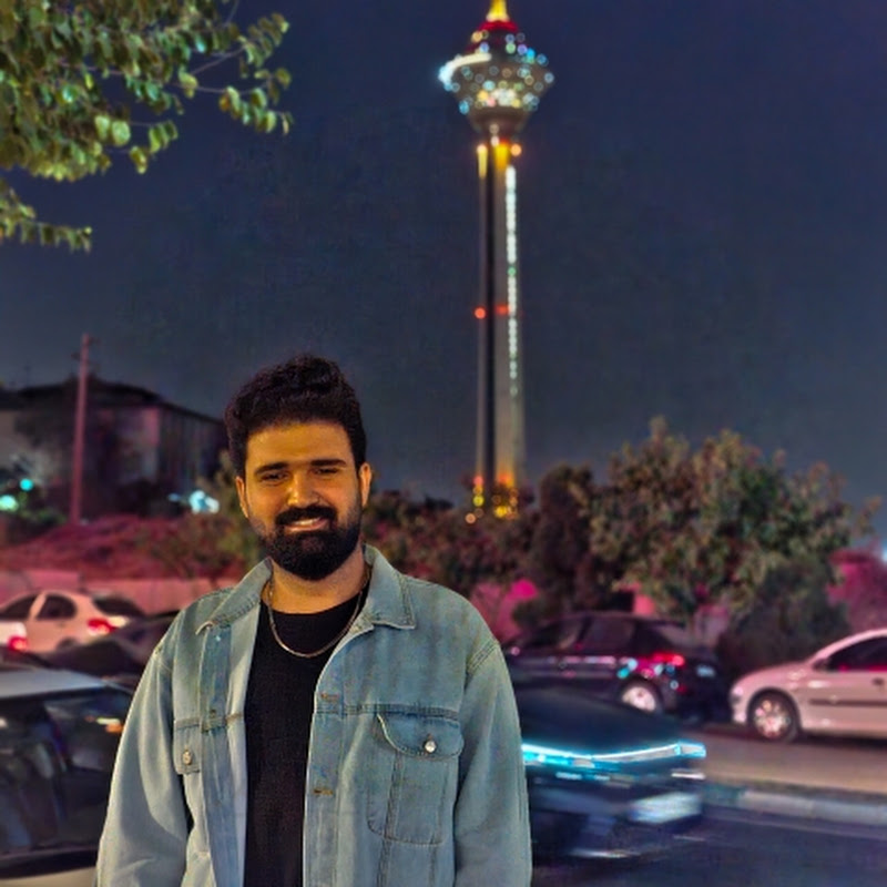 کورش نجفیان