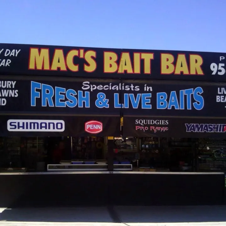 Mac’s bait bar