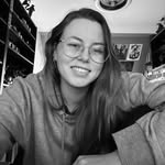 Naomi || 𝘎𝘢𝘮𝘪𝘯𝘨 & 𝘮𝘰𝘳𝘦