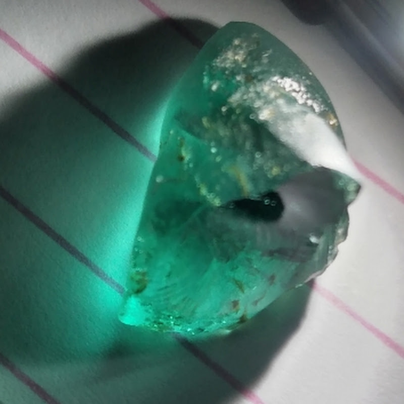 النيازك والأحجار الكريمةMeteorites and gemstones  