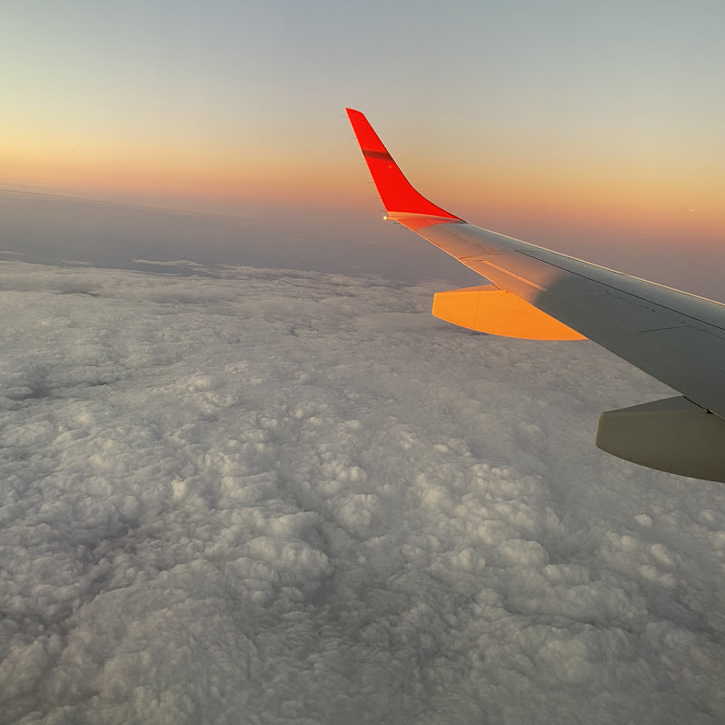 TravelHub 4K