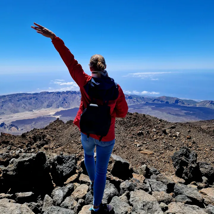 🌍🌋 DELPHINE 🌋🌍