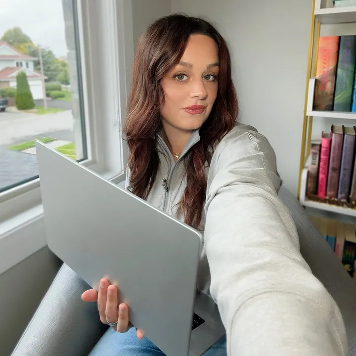 liv | gaming + tech 🤍